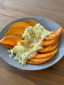 Calabaza asada con mozzarella y boquerones a la plancha