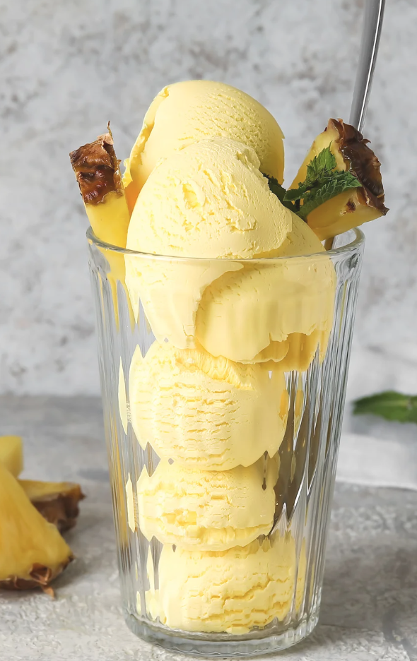 Helado de piña colada