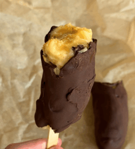 Helado de plátano y crema
