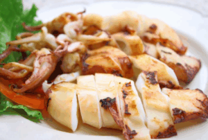 Crema de verduras con pulpo/sepia/calamar