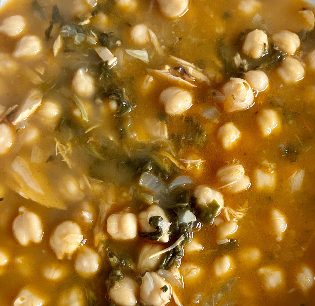 Garbanzos con acelgas y bonito