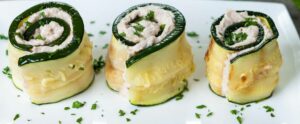 Rollitos de calabacín rellenos de atún/caballa, huevo y mayonesa casera