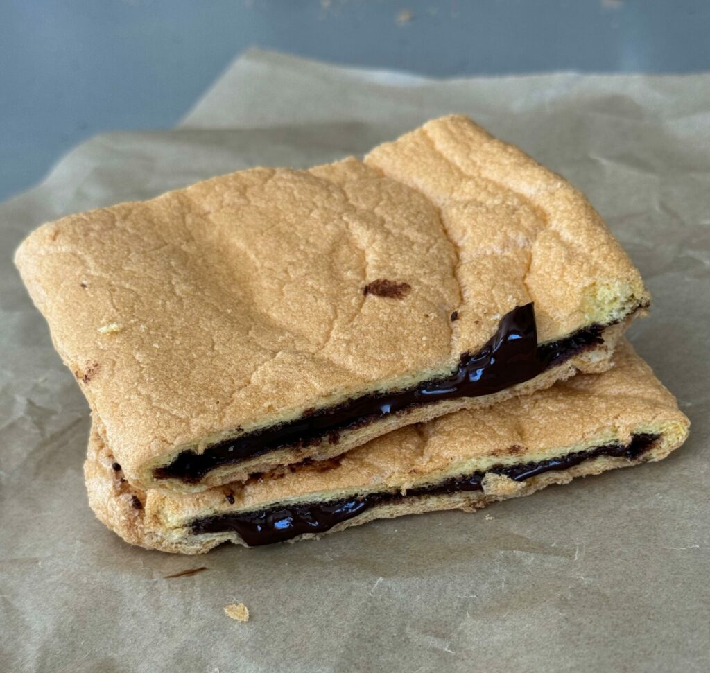 Pan nube con crema de cacao